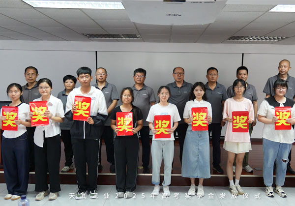 �������ʹ���-׷�󿵽�,����һ������